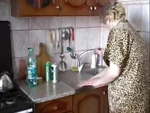 男人总是得到她想要的，1080p。 异族 ...