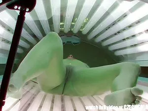 才十八岁却完全不要脸。 杰克猎户座色情