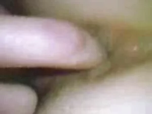 狡猾的枪-一个女孩 男同性恋色情片