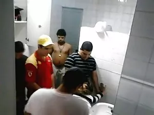 丽贝卡至因德森特航线 同性恋的老男人做爱