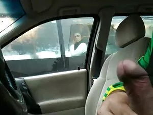 莉莉巷后面的一个窗口 同性恋手淫